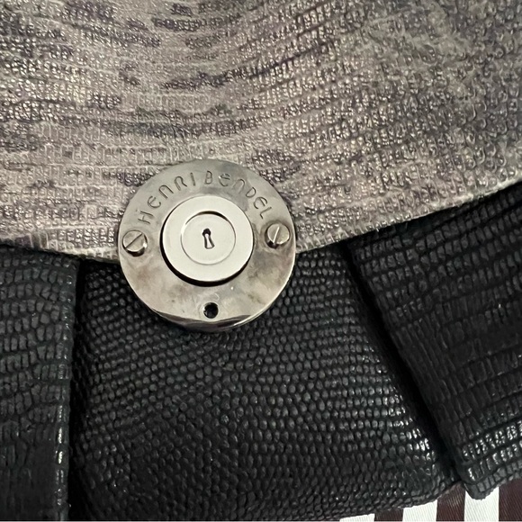 Henry Bendel bag - Picture 6 of 10